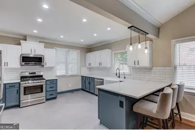 4685 Andalusia Trail, Dunwoody, GA 30360 - Photo 2