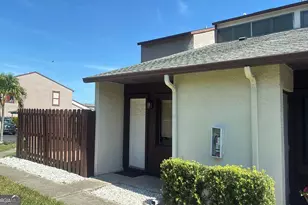 8913 Somerset Blvd, Fort Myers, FL 33919 - Photo 2