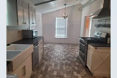 5246 W Mountain Street, Stone Mountain, GA 30083 - Photo 6