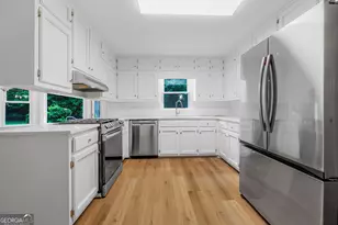 1845 York Ct, Snellville, GA 30078 - Photo 18
