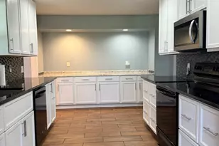 231 Auburn St, Baxley, GA 31513 - Photo 10