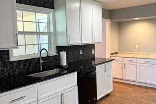 231 Auburn St, Baxley, GA 31513 - Photo 12