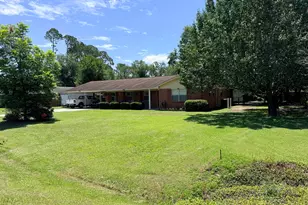 231 Auburn St, Baxley, GA 31513 - Photo 2
