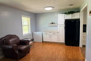 231 Auburn St, Baxley, GA 31513 - Photo 14