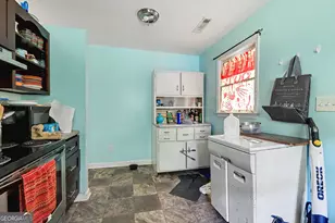 2959 Bobolink Dr, Rex, GA 30273 - Photo 12