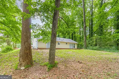 5975 Dart Drive, Lithonia, GA 30058 - Photo 6