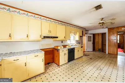 1308 Colley Street, Waycross, GA 31501 - Photo 12
