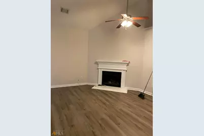 4649 Ravenwood Loop, Union City, GA 30291 - Photo 6