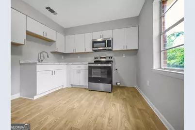 3911 5th Street, Savannah, GA 31408 - Photo 10