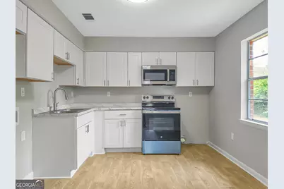 3911 5th Street, Garden City, GA 31408 - Photo 6