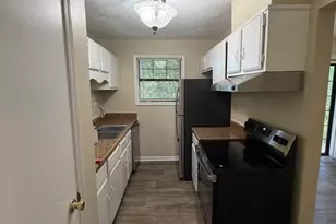 4682 Big Valley Ct, Stone Mountain, GA 30083 - Photo 4