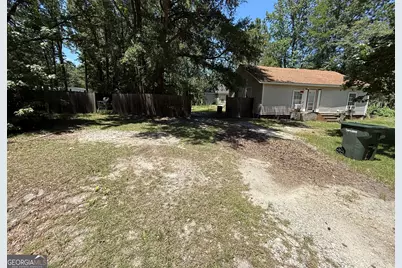 84 Gorham Street, Pembroke, GA 31321 - Photo 2