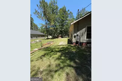 84 Gorham Street, Pembroke, GA 31321 - Photo 4