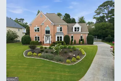 7155 Fawn Lake Drive, Alpharetta, GA 30005 - Photo 2