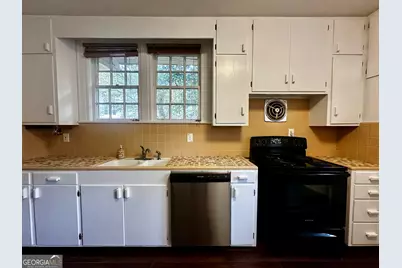 138 Desoto Place, Macon, GA 31204 - Photo 14
