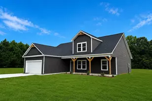 2633 Paoli St, Comer, GA 30629 - Photo 2