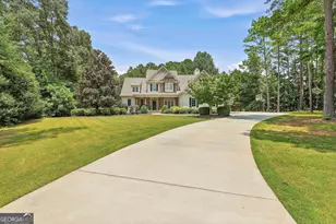 615 Osborne Ct, Fayetteville, GA 30215 - Photo 2