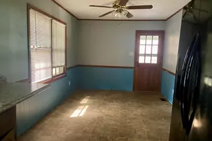 387 N Richardson St, Hartwell, GA 30643 - Photo 4
