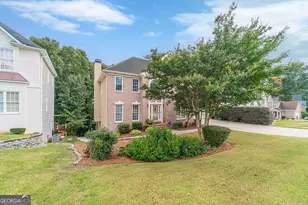 476 Mountain Oaks Pkwy, Stone Mountain, GA 30087 - Photo 1