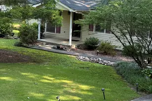 100 Walker Woods Dr, Carrollton, GA 30116 - Photo 4