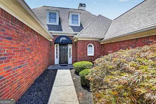 12610 Oxfordshire Ct, Johns Creek, GA 30005 - Photo 2
