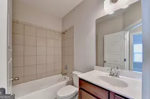 1815 Hislop Ln, Atlanta, GA 30345 - Photo 32
