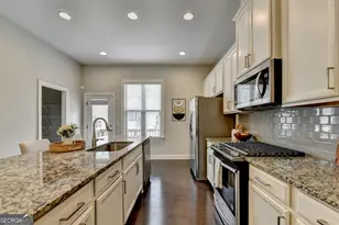 1815 Hislop Ln, Atlanta, GA 30345 - Photo 16