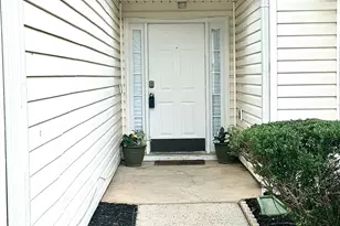 1630 Isleworth Cir, Atlanta, GA 30349 - Photo 2