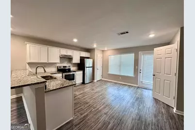 706 Keeshono Street, Union City, GA 30291 - Photo 4