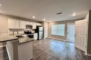 706 Keeshono St, Union City, GA 30291 - Photo 4