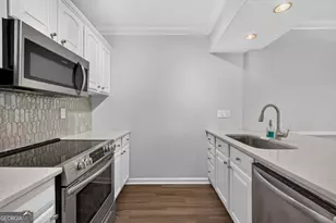 1 Biscayne Dr NW, Atlanta, GA 30309 - Photo 12