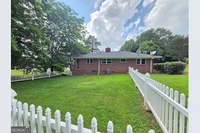 372 Foreacre Street, Cornelia, GA 30531 - Photo 2