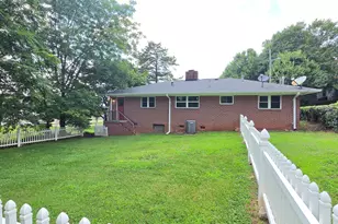 372 Fore Acre St, Cornelia, GA 30531 - Photo 4