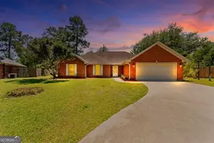 107 Shallowford Cir, Hinesville, GA 31313 - Photo 2