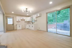 4396 Greenleaf Circle, Atlanta, GA 30331 - Photo 8
