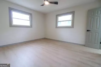 4396 Greenleaf Circle, Atlanta, GA 30331 - Photo 16