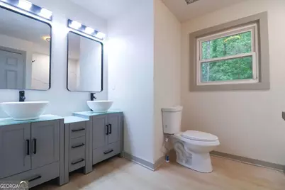 4396 Greenleaf Circle, Atlanta, GA 30331 - Photo 10