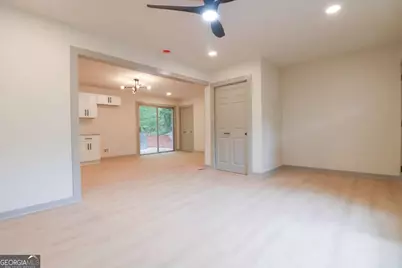 4396 Greenleaf Circle, Atlanta, GA 30331 - Photo 4