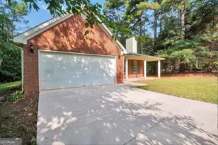 208 Drake Elm Ct, Hampton, GA 30228 - Photo 6