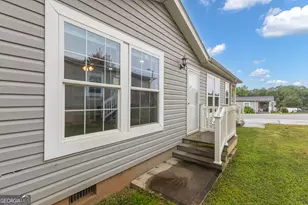109 Willow Dr E, Newnan, GA 30263 - Photo 6