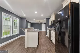 109 Willow Dr E, Newnan, GA 30263 - Photo 12