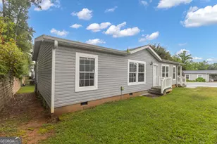 109 Willow Dr E, Newnan, GA 30263 - Photo 4