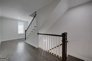300 Sonatina Ter, Alpharetta, GA 30009 - Photo 32