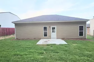73 R C Allen Dr, Columbus, GA 31907 - Photo 4