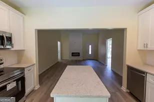 73 R C Allen Dr, Columbus, GA 31907 - Photo 10