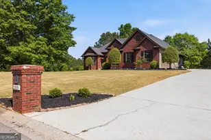2015 Wood Valley Dr, Loganville, GA 30052 - Photo 10