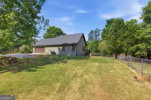2015 Wood Valley Dr, Loganville, GA 30052 - Photo 14