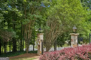 72 Blackland Rd NW, Atlanta, GA 30342 - Photo 4