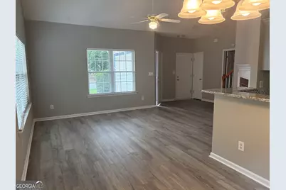 565 N Fairfield Drive, Peachtree City, GA 30269 - Photo 2