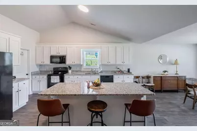 327 Skyview Drive, Winterville, GA 30683 - Photo 10